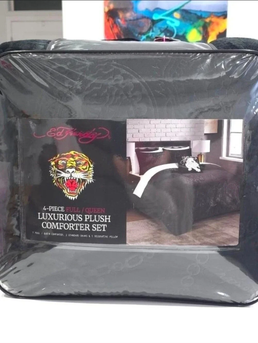 Ed Hardy QUEEN 4-Piece Full/Queen Black Embossed Luxurious Plush Comforter Set